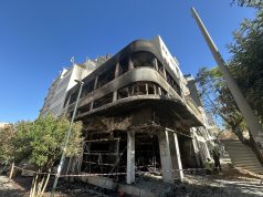 Μεγάλη φωτιά στο κέντρο του Πειραιά – Καταστράφηκε κτίριο στην Εθνικής Αντιστάσεως