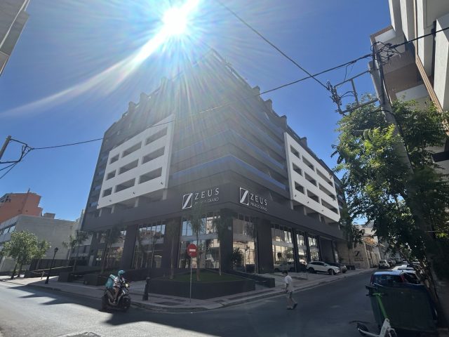 ZEUS PIRAEUS GRAND