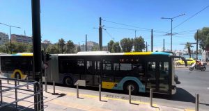 Πειραιάς: Σοβαρό επεισόδιο με οδηγό λεωφορείου στην Ακτή Μιαούλη – Τι καταγγέλλει