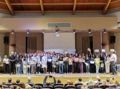 Με συγκίνηση και περηφάνια για τη νέα του γενιά ο Δήμος Πειραιά τίμησε τους νέους φοιτητές της πόλης