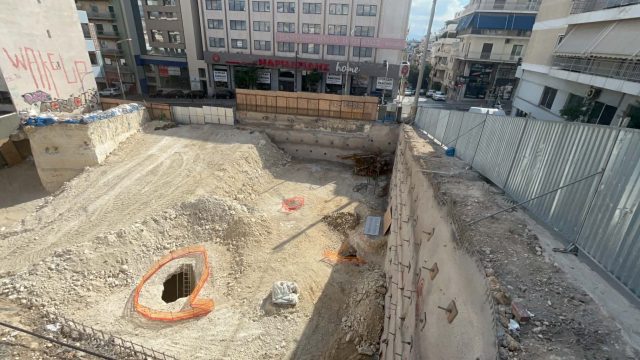 PIRAEUS GATE